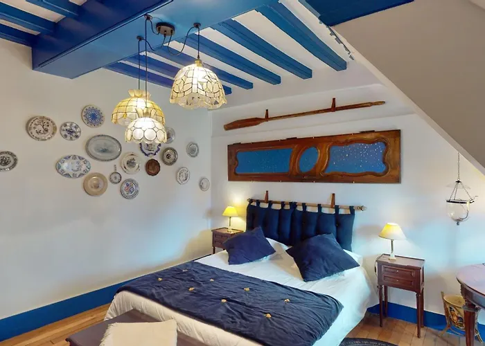 Chateau De Saint-clair * Etretat