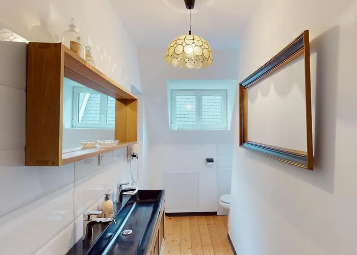 Chateau De Saint-clair